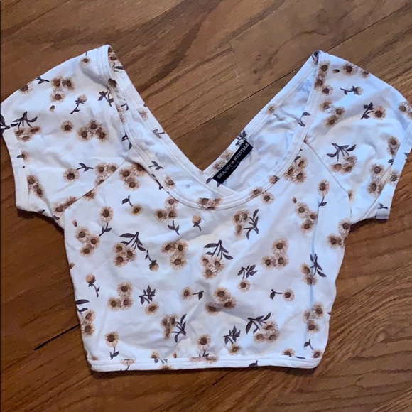 Brandy Melville Tops - Brandy Melville Sunflower crop top w X-back